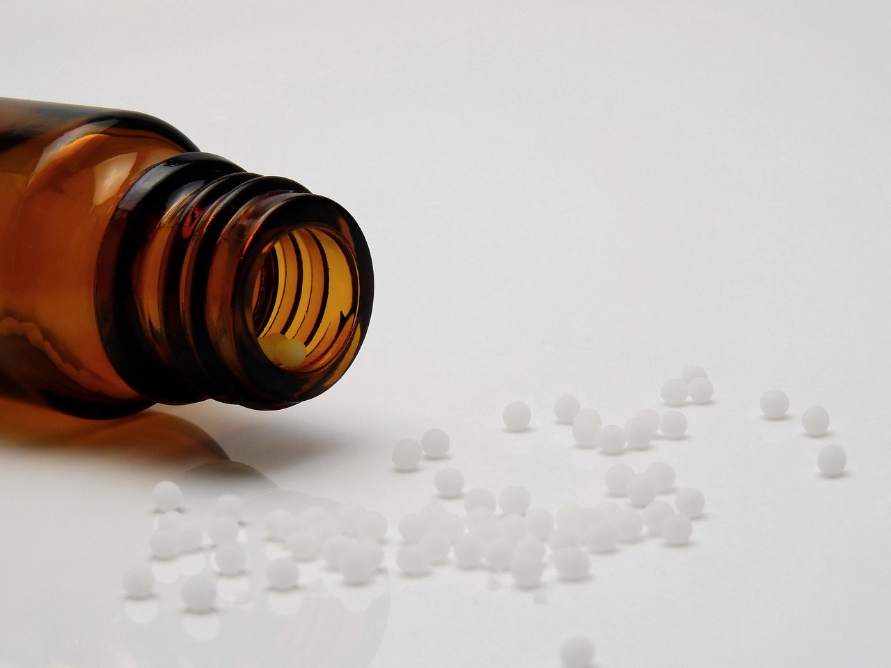Omeopatia e dietologia: integrazione utile o falsa promessa per dimagrire?